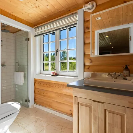 Store Bjorn - 60 Min Osl - Natur - Innsjo Guest house 4*